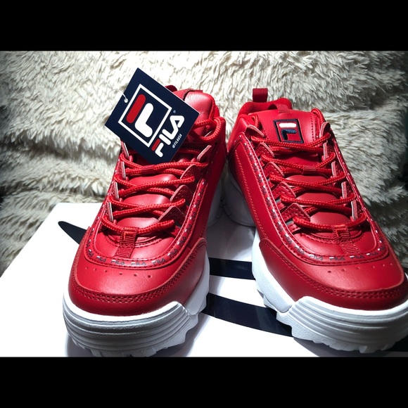 BRAND NEW RED FILA DISRUPTOR II (Women’s) - Picture 2 of 8